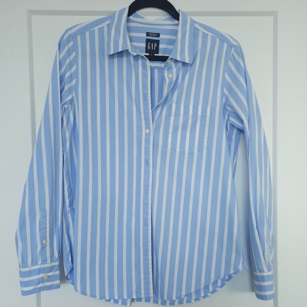 Gap Perfect Shirt NWOT